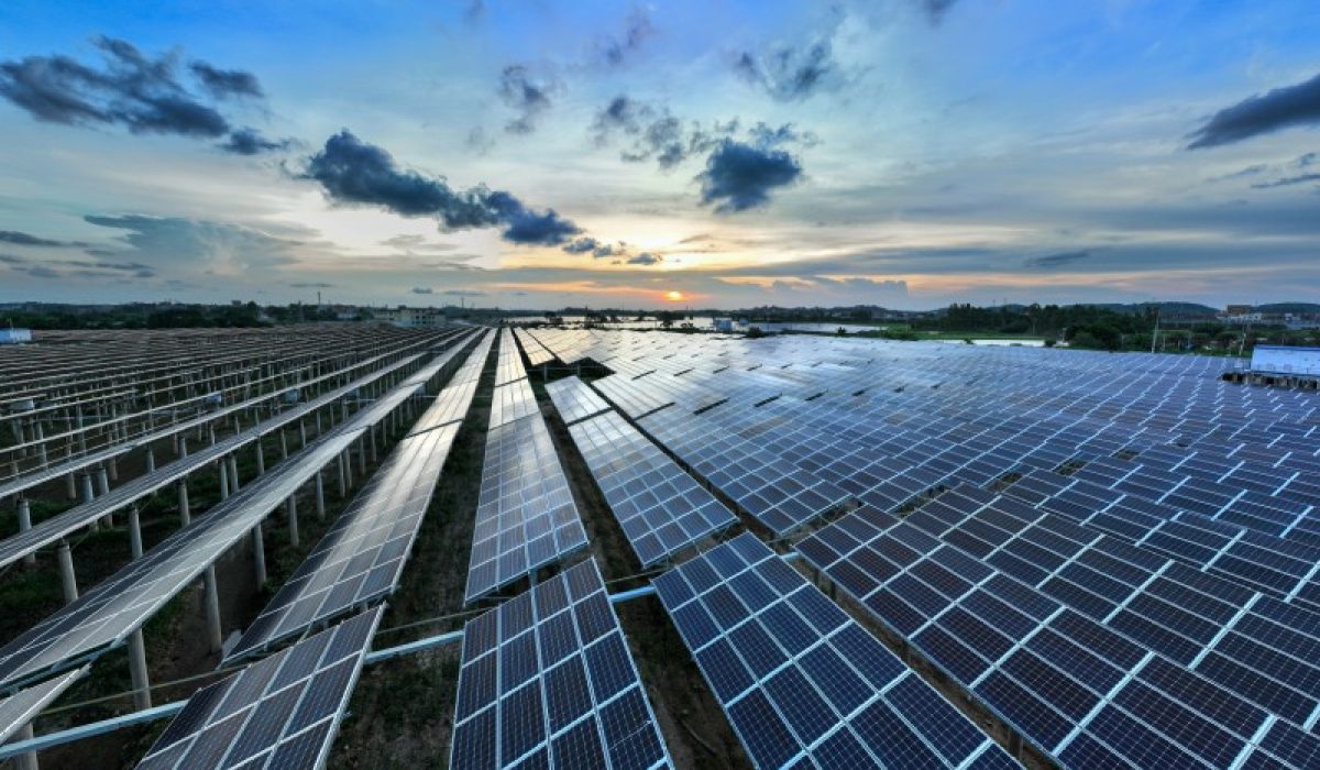 La energía solar es el futuro. Compara las opciones de arrendamiento y compra de paneles solares y elige la que mejor se adapte a tus necesidades.